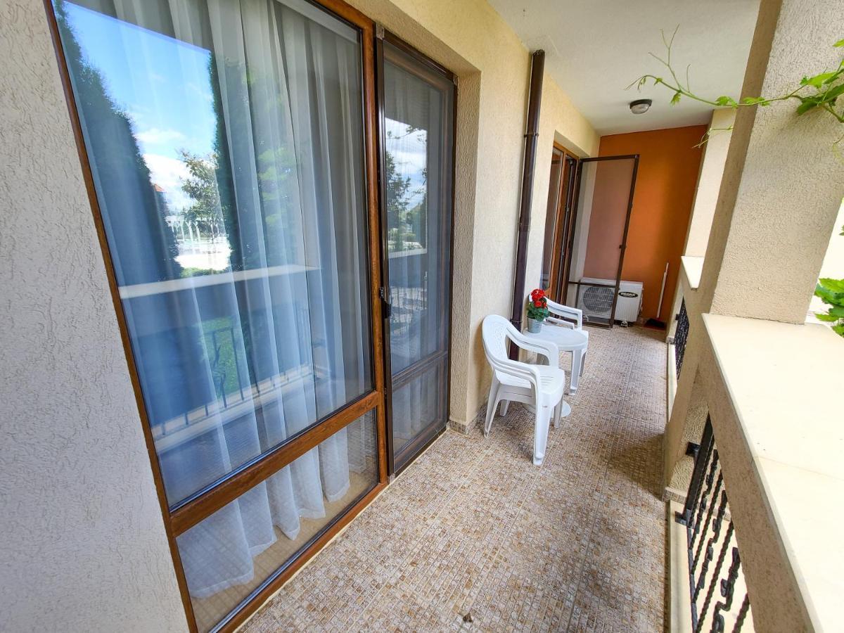 Prestige Fort Aparthotel - Private Apartment-Bsr Sveti Vlas Luaran gambar